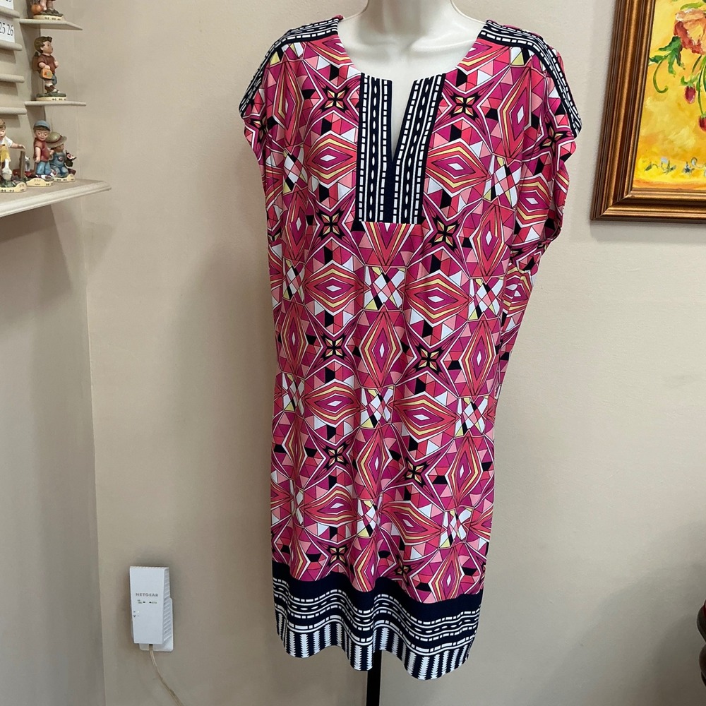 Laundry by Shelli Segal Shift Dress M Pink Geometric Split Neck Cap Sleeve Lined